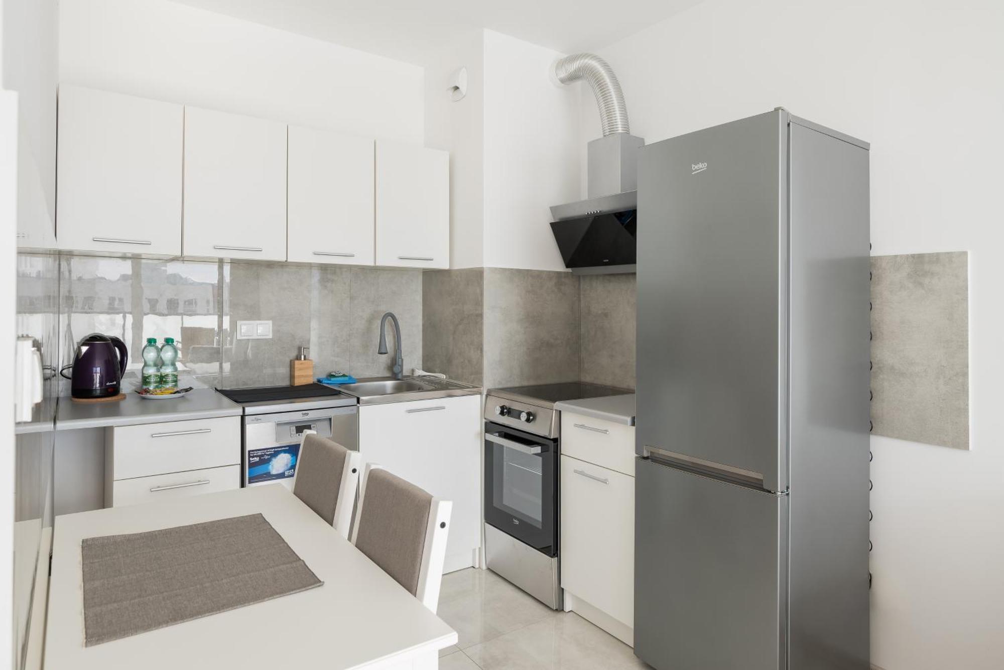 Ursus Homely Apartment *