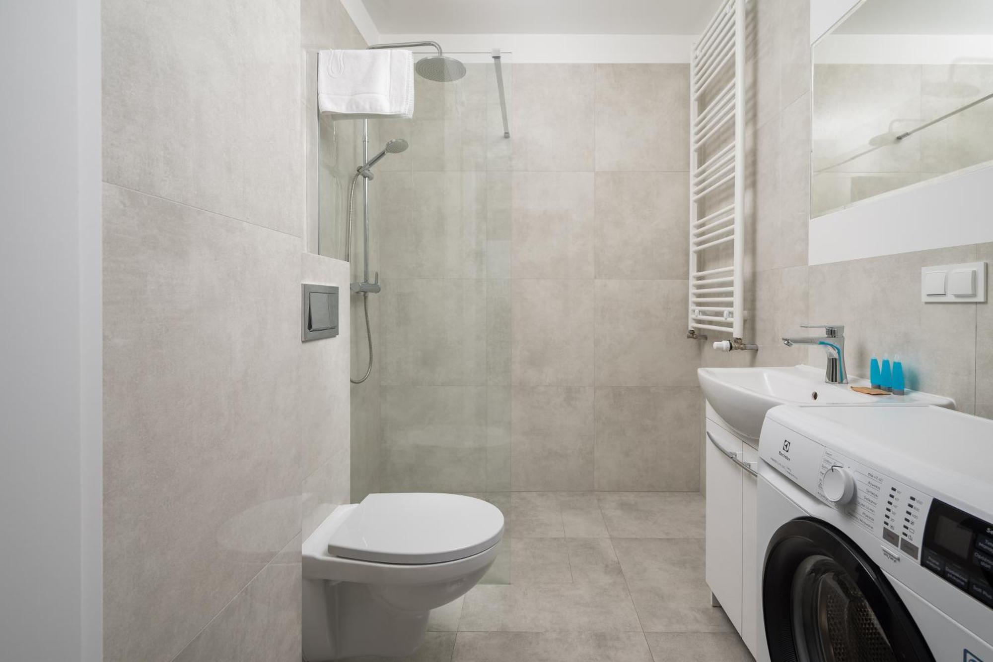 Ursus Homely Apartment